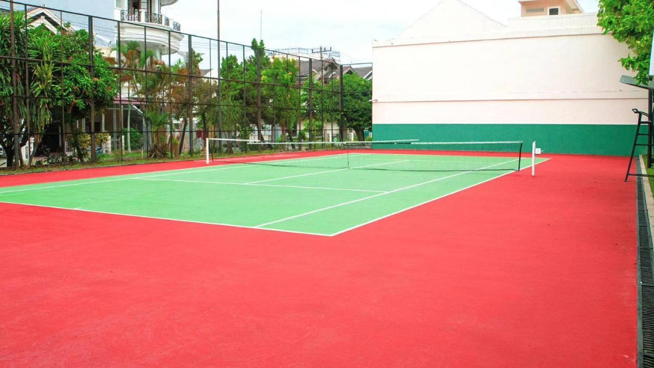 Emerald Garden International Hotel Medan Esterno foto