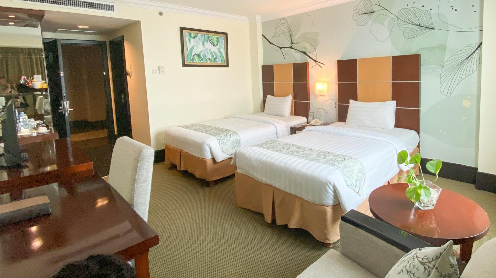 Emerald Garden International Hotel Medan Esterno foto