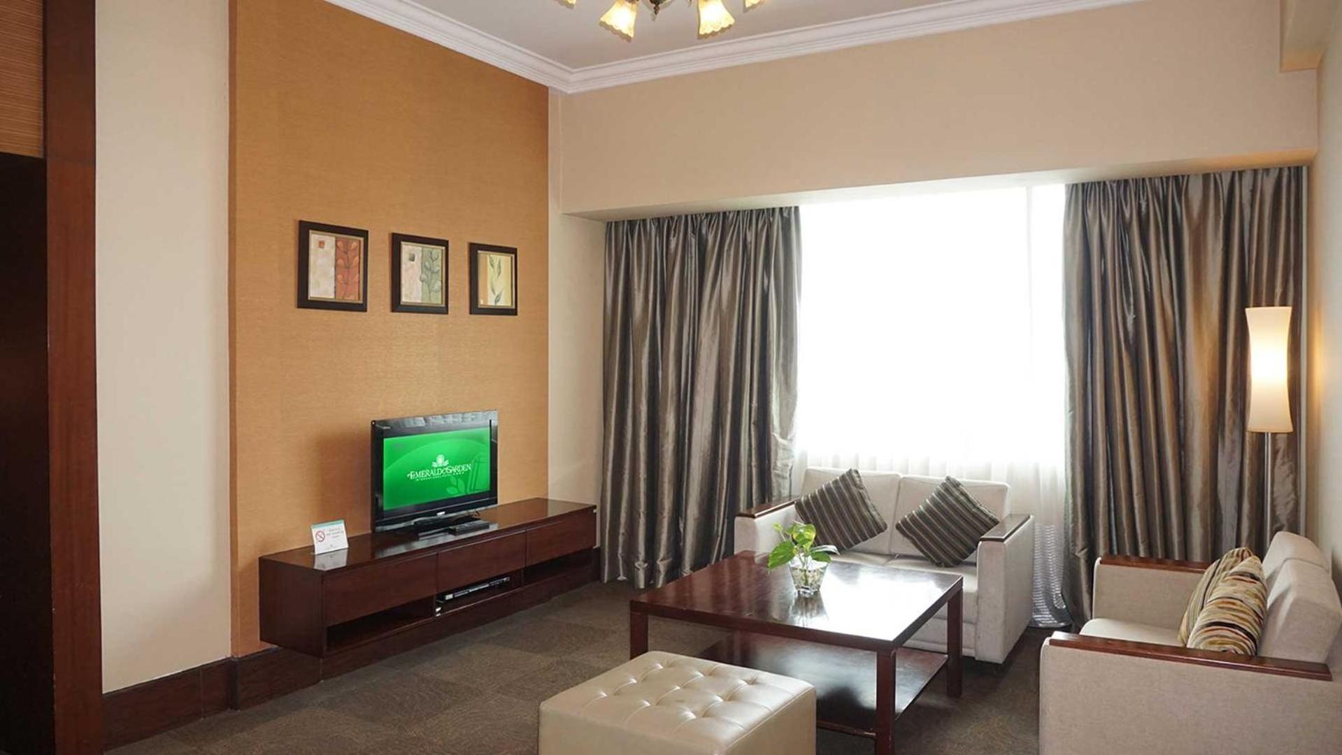 Emerald Garden International Hotel Medan Esterno foto